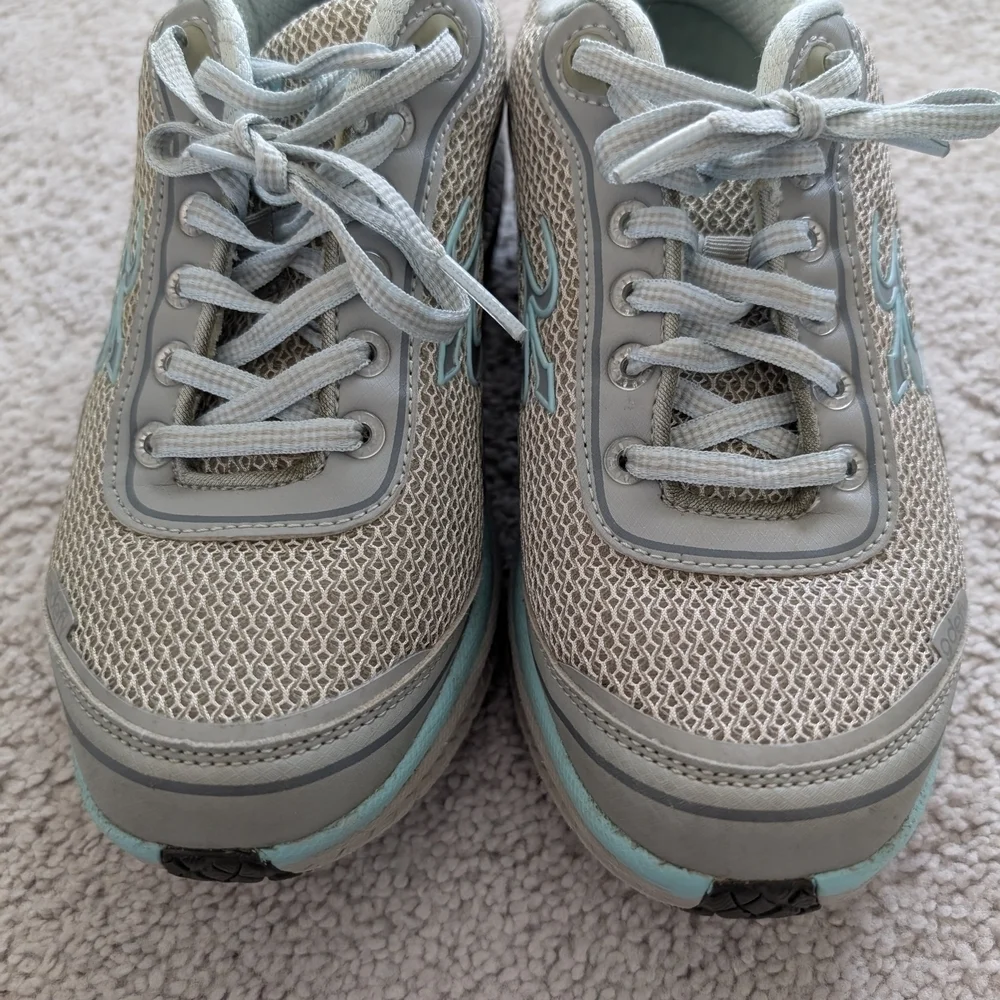 Gravity Defyer Womens Size 7 Gdefy Mighty Walk Shoes Versoshock Gray Blue Aqua